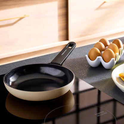 20cm Recycled Aluminium Frying Pan - Cream