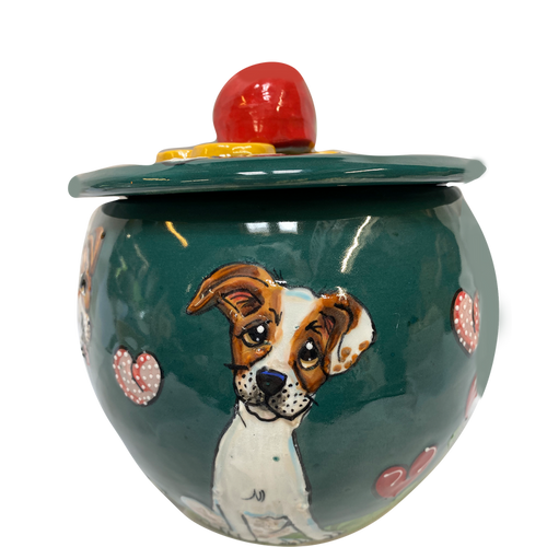 image pf beagle dog beautifully hand painted on ceramic treat jar by custom pet portrait specialist Debby Carman Laguna Beach artist and sculptor creating the worlds most beautiful pet ceramics