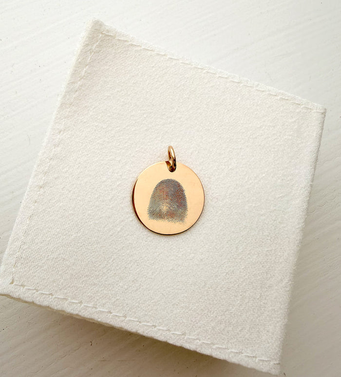Berlock eget fingeravtryck, rund | 18k. guld