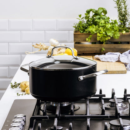 CC003949-001 - Copenhagen Stock Pot with Lid, Black - 20cm - Product Image 2