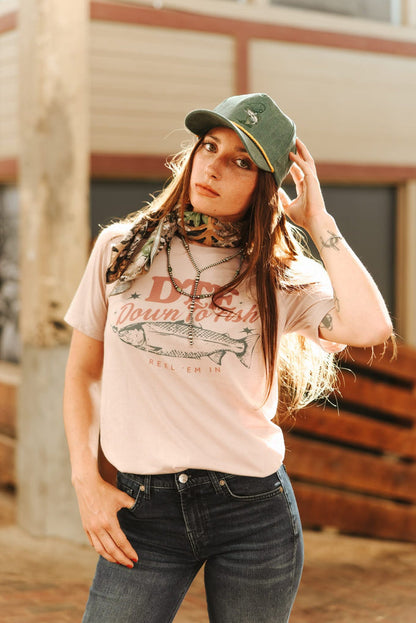 Down To Fish Graphic TeePink GravelS