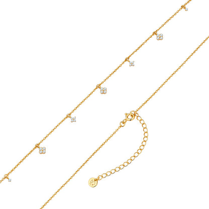 Goldene Kette mit kleinen Zirkonia-Anhängern