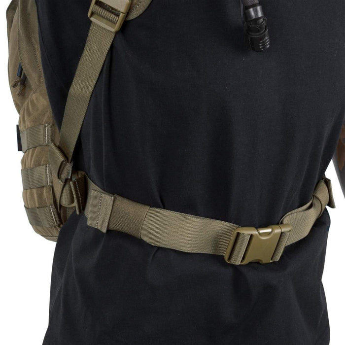 front buckle of helikon edc backpack adaptive green