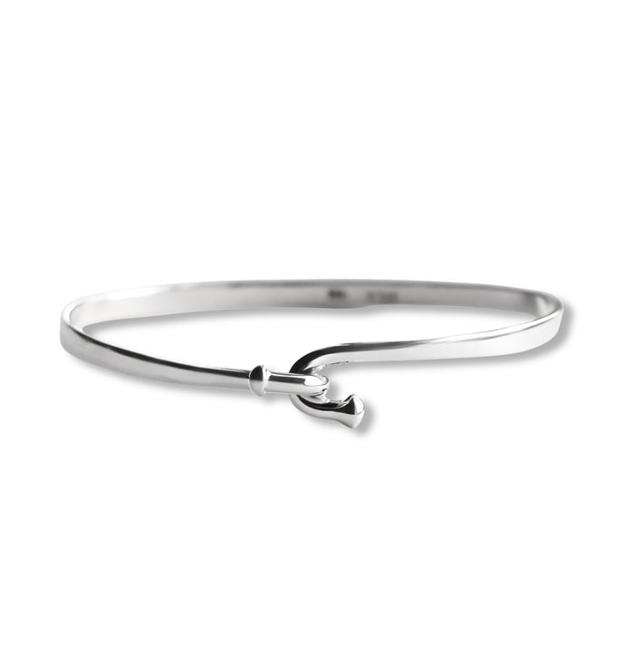 Stelt silverarmband till dam