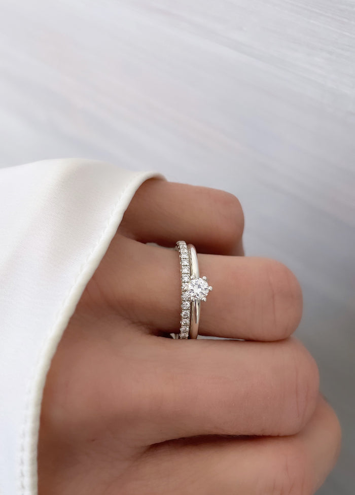 Julie 0,25 ct + Plain silverring 7 mm | Vigsel / Förlovningsringar Par