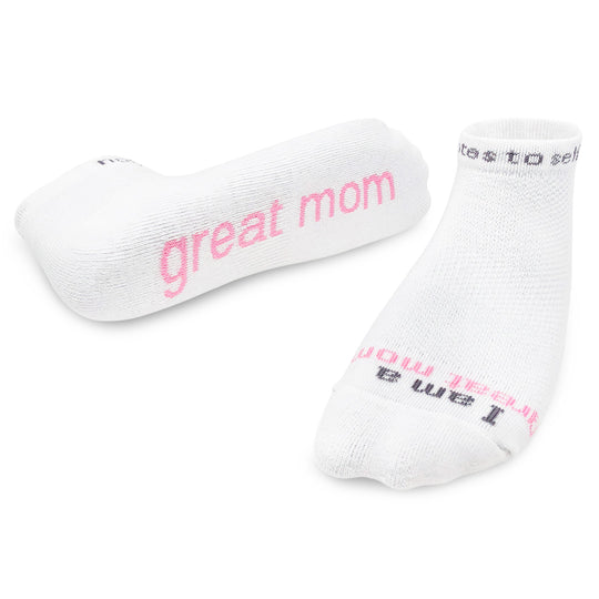 M / Great Mom / White w/ soft pink words