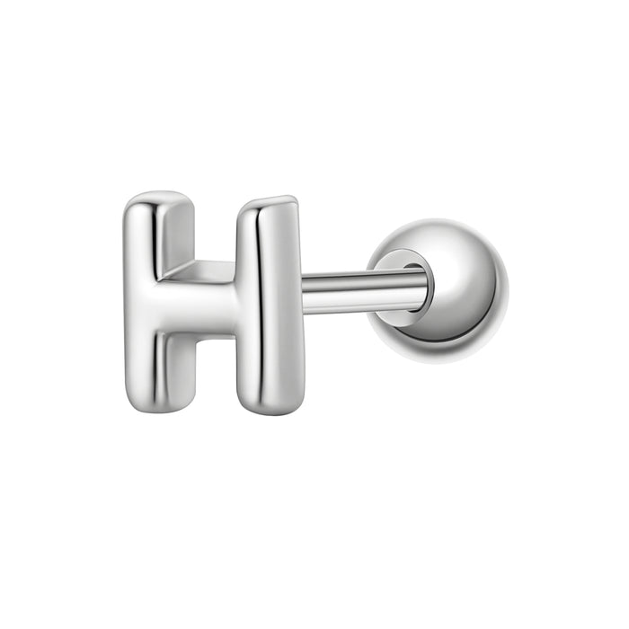 Piercing Buchstabe H