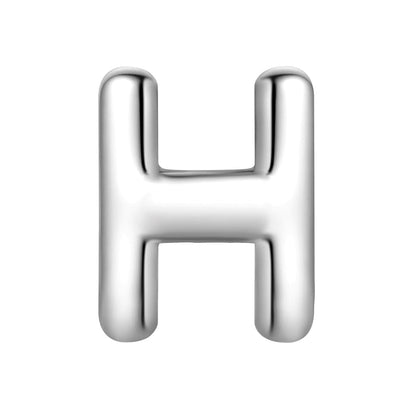 Piercing Buchstabe H
