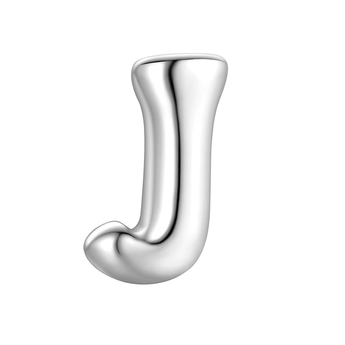 Piercing Buchstabe J
