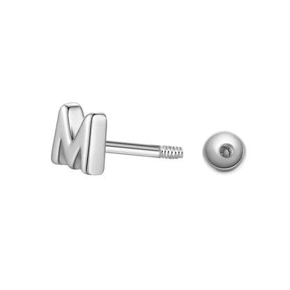 Piercing Buchstabe M
