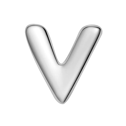 Piercing Buchstabe V
