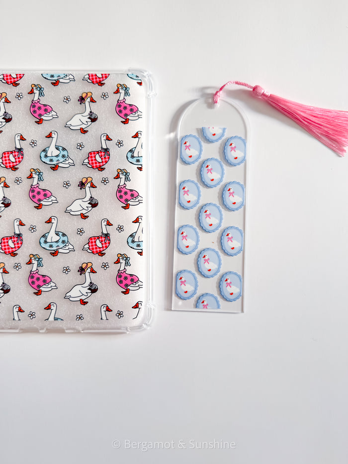 Poolside Geese E Reader Case