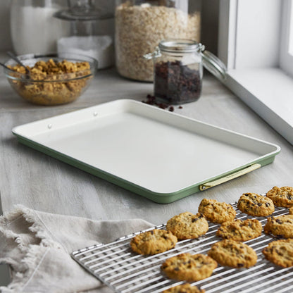 CC009831-103 - Reserve GreenPan Reserve Cookie Sheet, Sage Green - 30.2 x 25.2 cm - Product Image 2