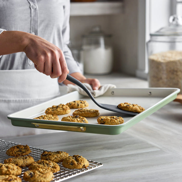 CC009831-103 - Reserve GreenPan Reserve Cookie Sheet, Sage Green - 30.2 x 25.2 cm - Product Image 6
