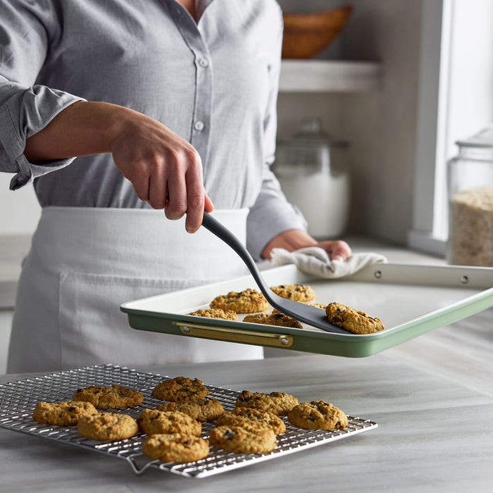CC009831-103 - Reserve GreenPan Reserve Cookie Sheet, Sage Green - 30.2 x 25.2 cm - Product Image 7