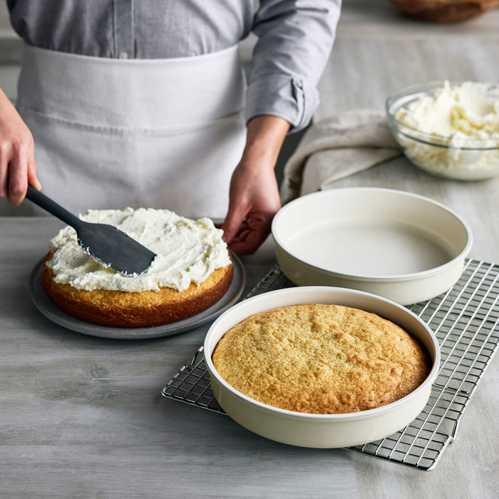 CC009826-103 - Reserve GreenPan Reserve Round Cakepan, Cream White - 23.4 cm - Product Image 3