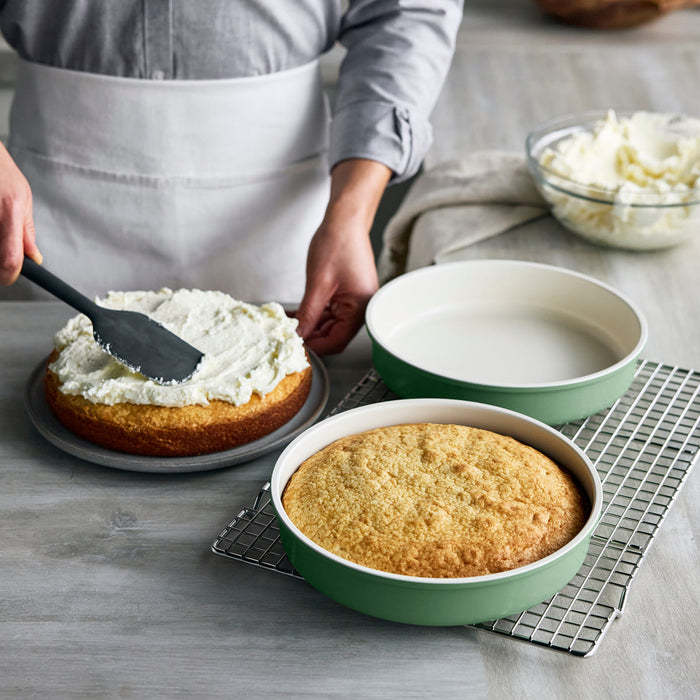 CC009825-103 - Reserve GreenPan Reserve Round Cakepan, Sage Green - 23.4 cm - Product Image 3