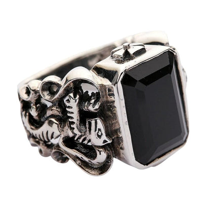 Black CZ stone heraldic lion ring in 925 sterling silver right side detail