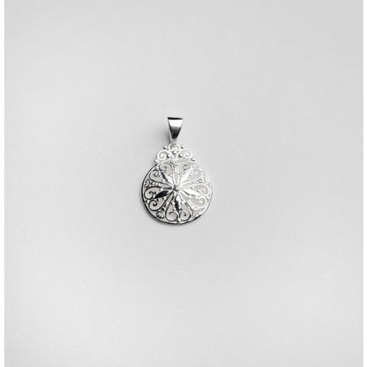 Southern Gates Sterling Silver Tiny Sand Dollar Pendant