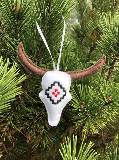 ITH Southwest Skull Ornament embroidery design, Snugglepuppyapplique.com