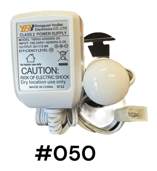 White Replacement Adapter 3V DC 900mA with Bulb and Female Auxiliary Clip