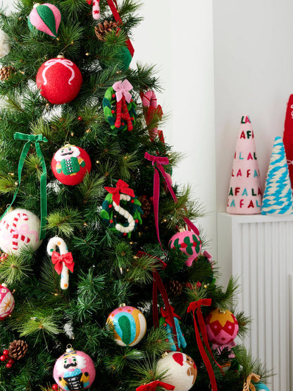 WREATH ORNAMENT